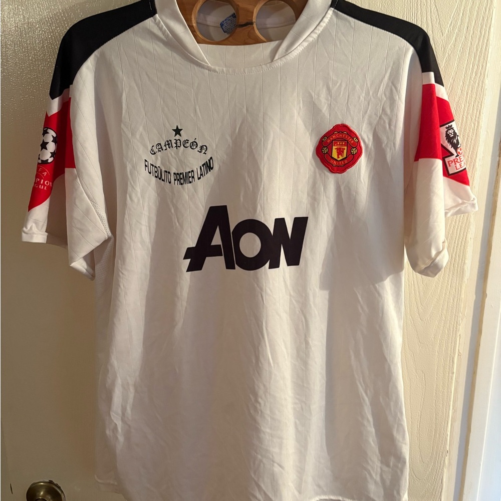 Manchester United Aon White Soccer Jersey